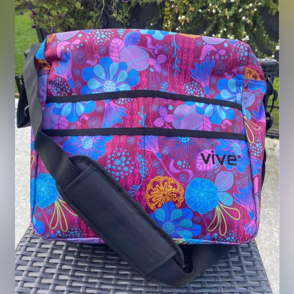 Vive Tote